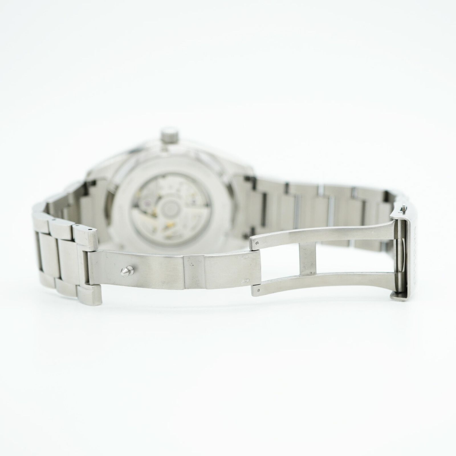 シルバー文字盤腕時計