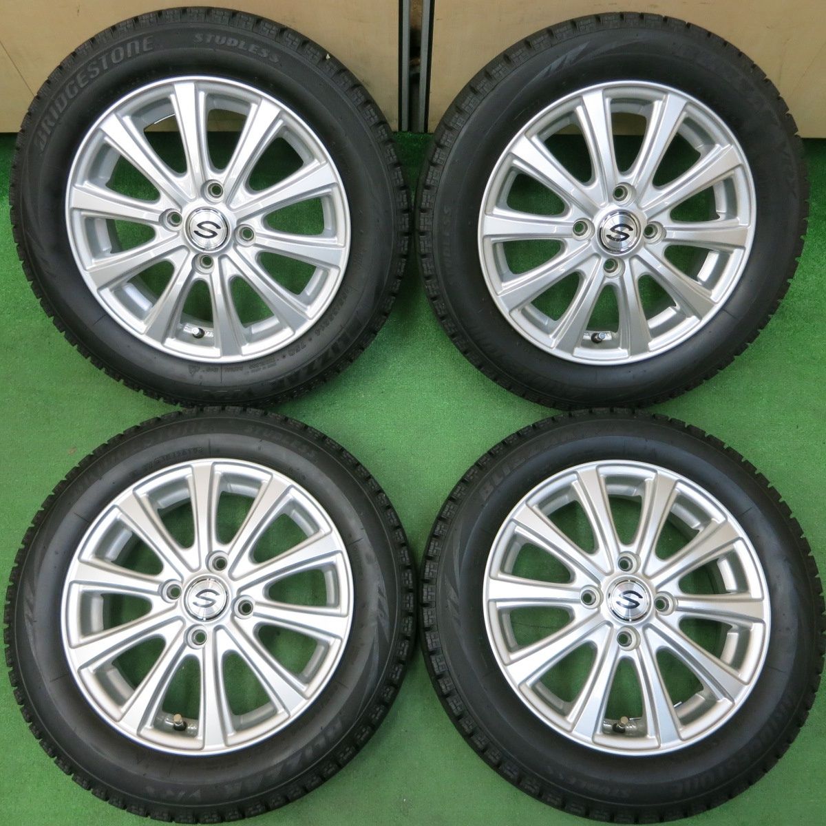 新作商品バリ溝！19年！キレイ！9分★スタッドレス 155/65R14 ダンロップ ウインターマックス WM01 Linz 14インチ PCD100/4H★ スタッドレスタイヤ