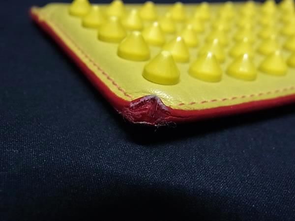 美品 ルブタン パネトーネ スパイク スタッズ レザー カードケース