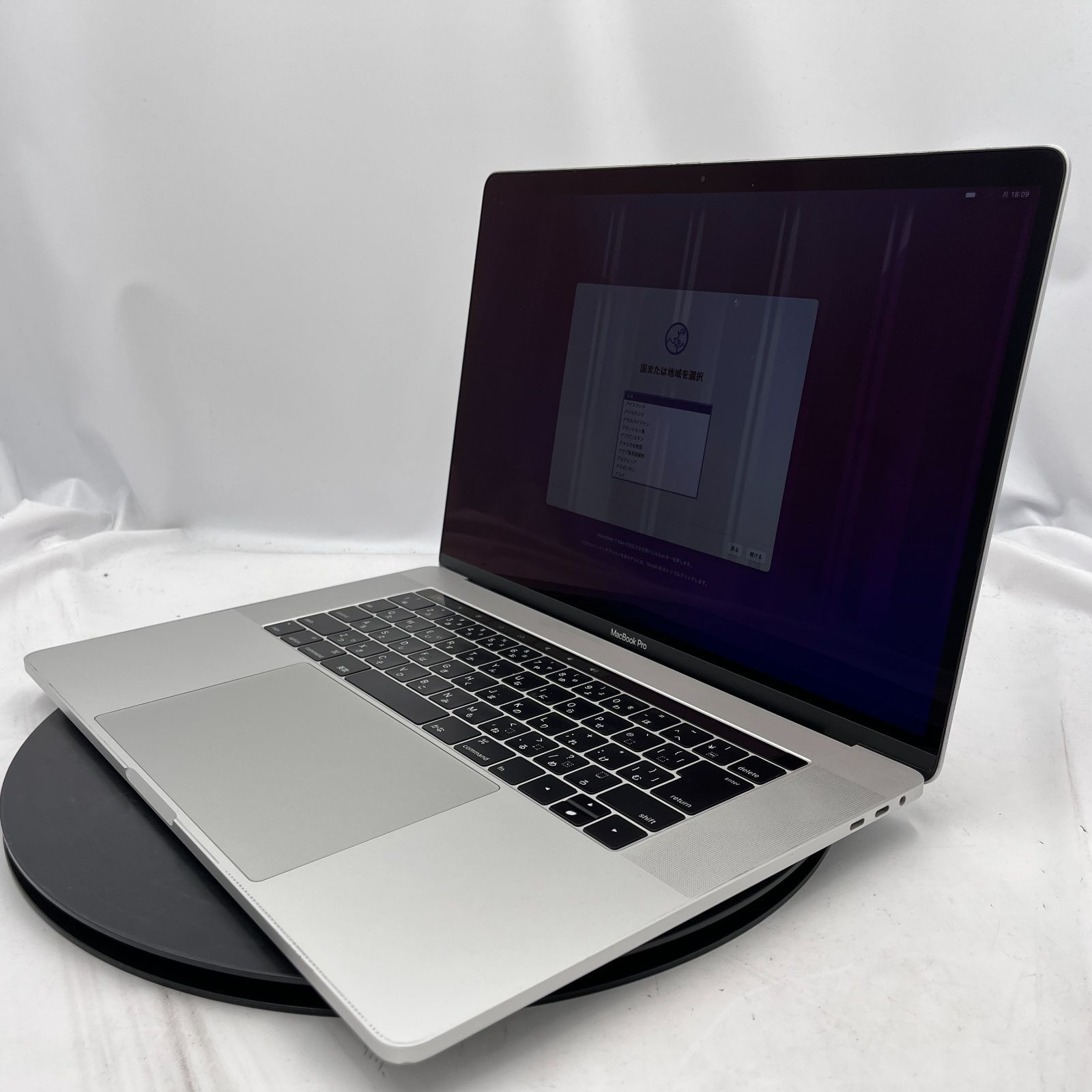 画面割れ Apple MacBook Pro 15-inch 2016 シルバー Core i7 6700HQ 16GB SSD 250GB NVMe 15.4インチ macOS Monterey ノートパソコン RM249