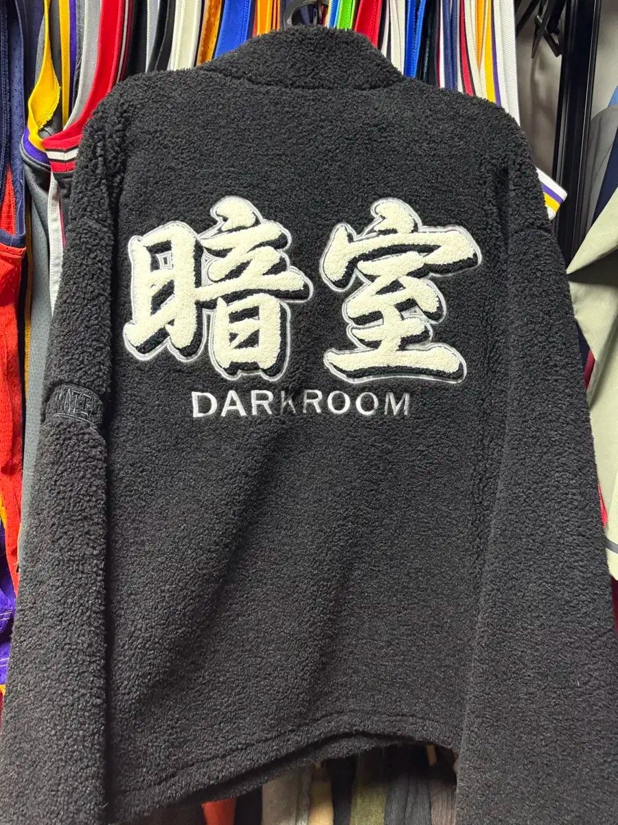 DARKROOM 暗室 スタジオ ブラック フリース ジップアップ 쌈디 WWW_KANDAIZUMI_COM