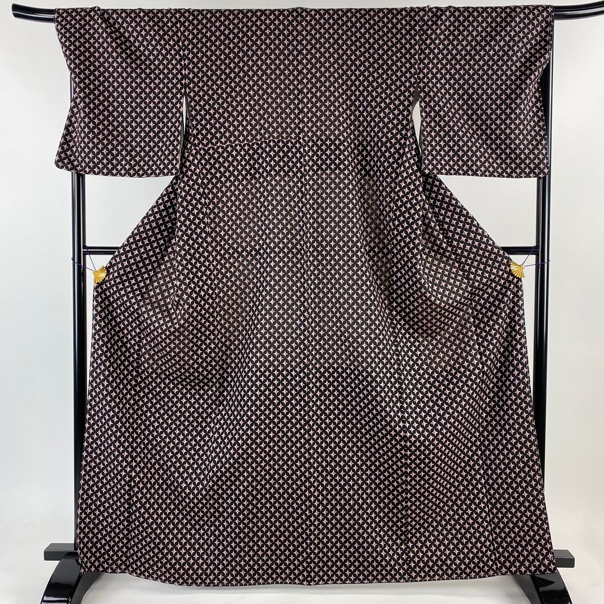お召 引き起こす 身丈166.5cm 裄丈70cm L 袷 幾何学 黒 正絹 美品 