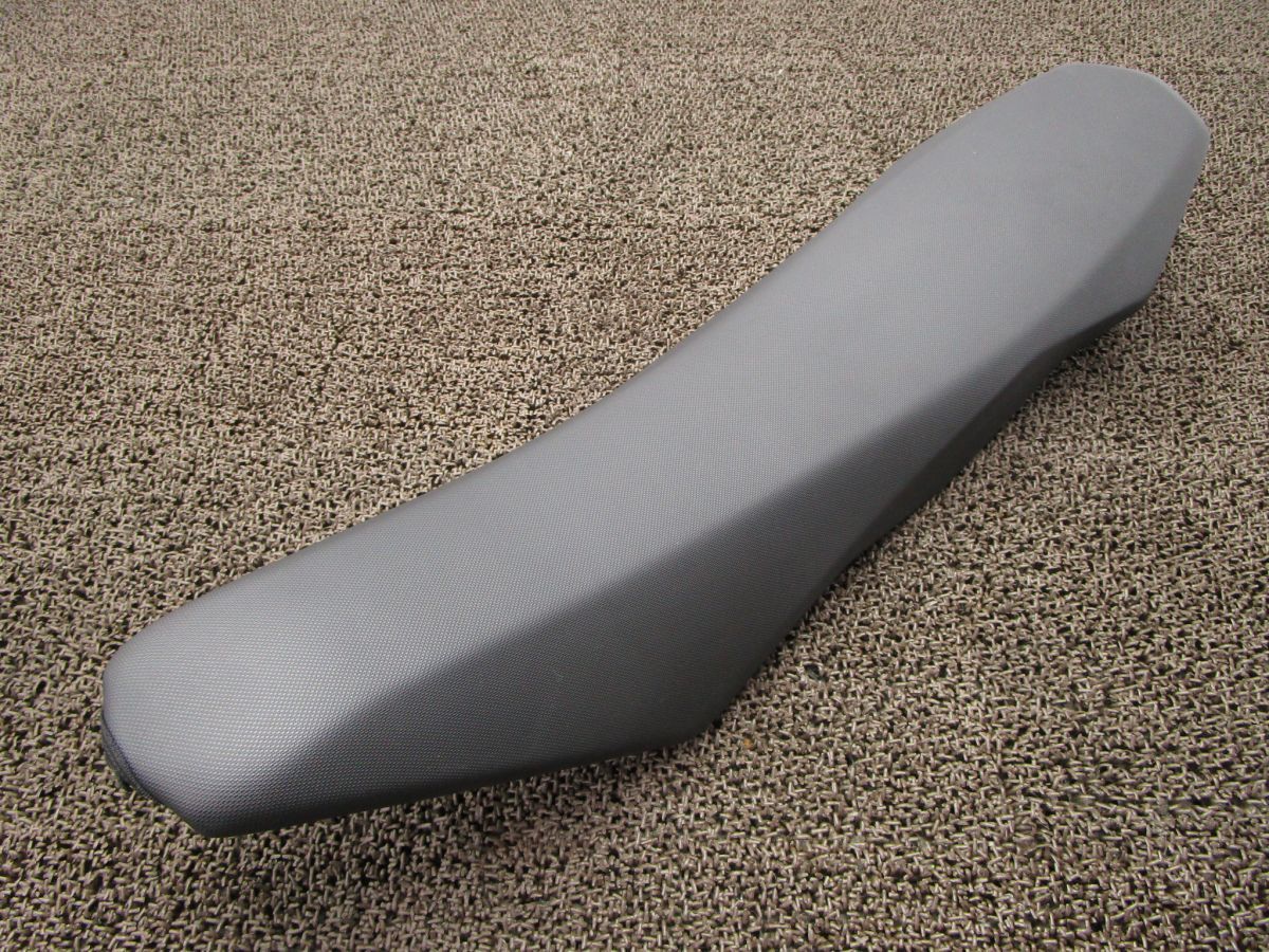 KTM 690SMC-R シート □V327！LST47 KTM 【 760 】 インジェクション