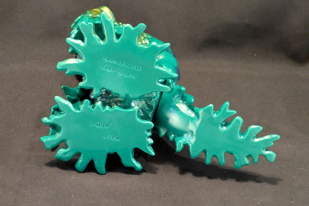 緑成型 紫金塗装