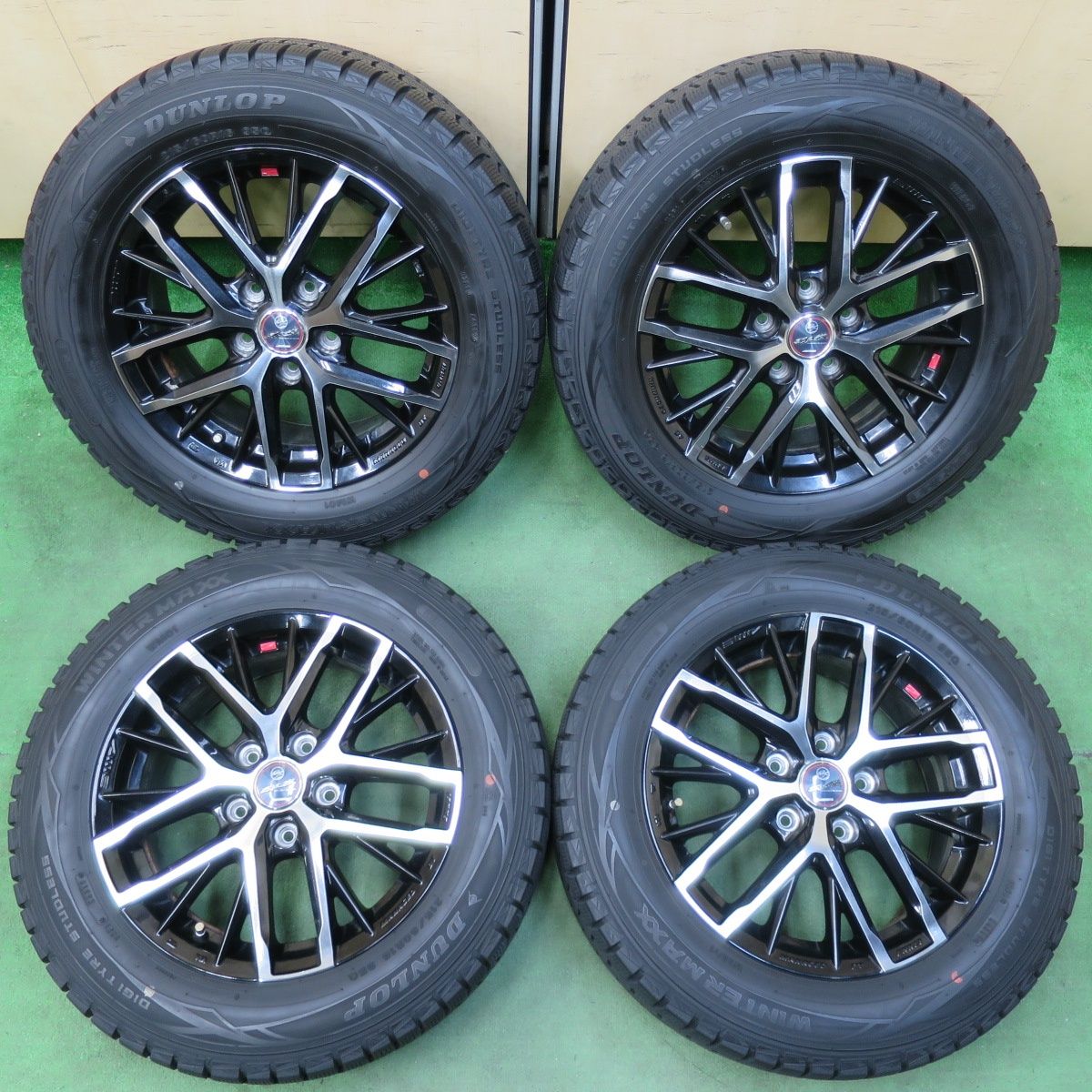 ダンロップ スタッドレスタイヤ 215/60R-16 アルミホイール 4本 中古