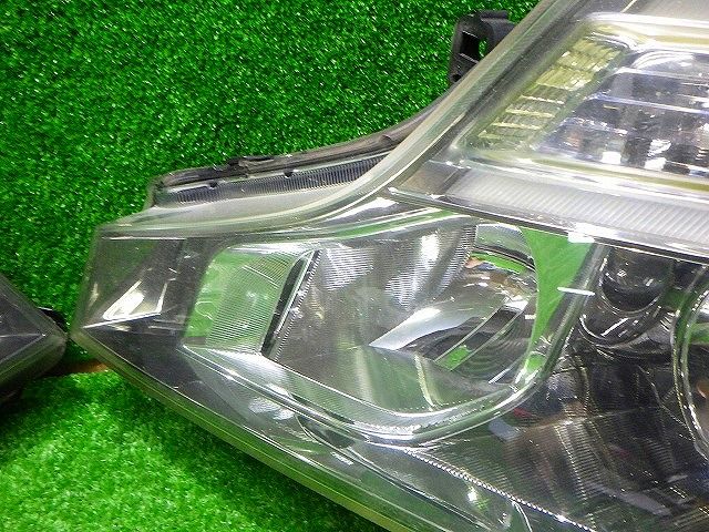 ステップワゴンスパーダ ヘッドライト 左右 HID RK5 6 後期 クールスピリット 100-62075 J4 ホンダ バラスト付 251011037