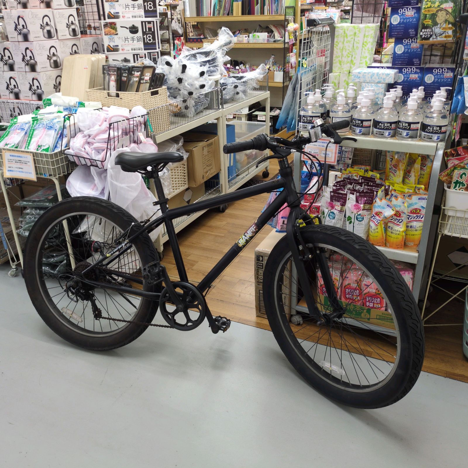 J061 小キズ使用感有り ファットバイク BANFF 6段 26インチ