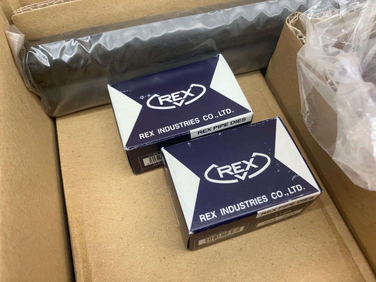 REXレッキス♪ラチェット式オスタ型パイプねじ切り器
