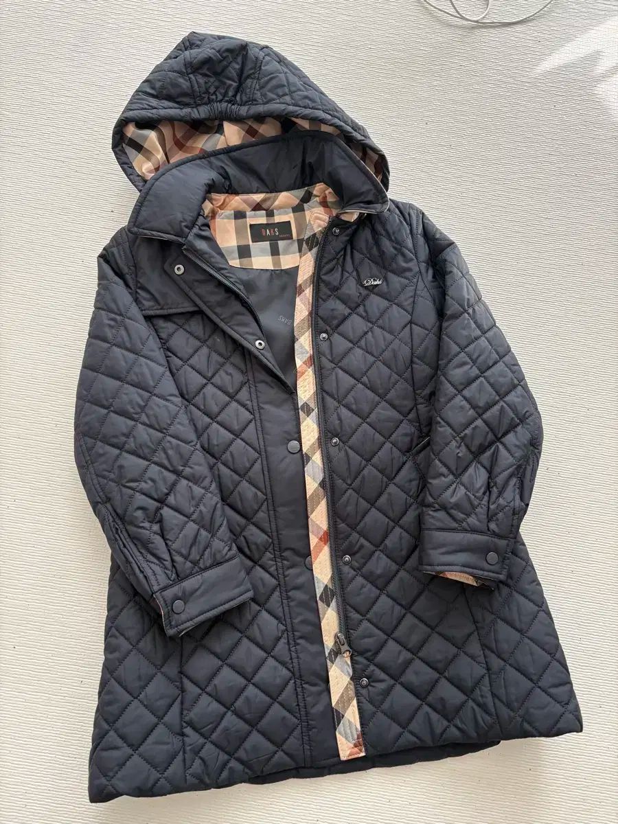 DAKS Little ダックスキッズ 女の子 キルティング ジャケット 140 状態良し