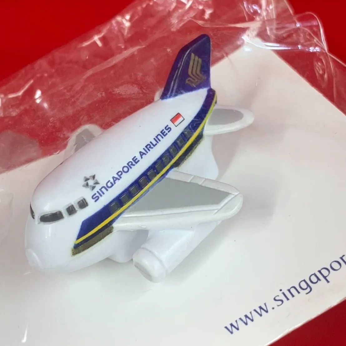 非売品】シンガポール航空・アシアナ航空 飛行機マグネット 2個