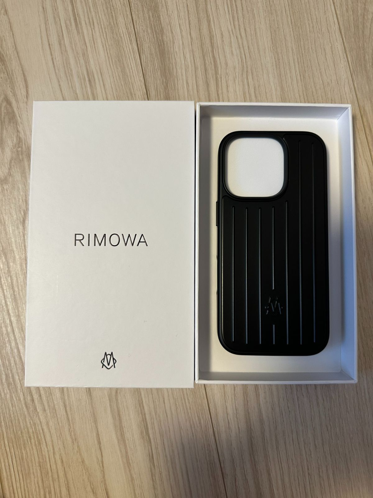 リモワ RIMOWA iphone16PRO ケース アイフォンケース ブラック