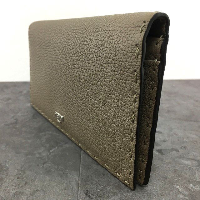 442 送料込み！ 未使用品 FENDI 長財布 7M0355 グレージュ セレリア  
