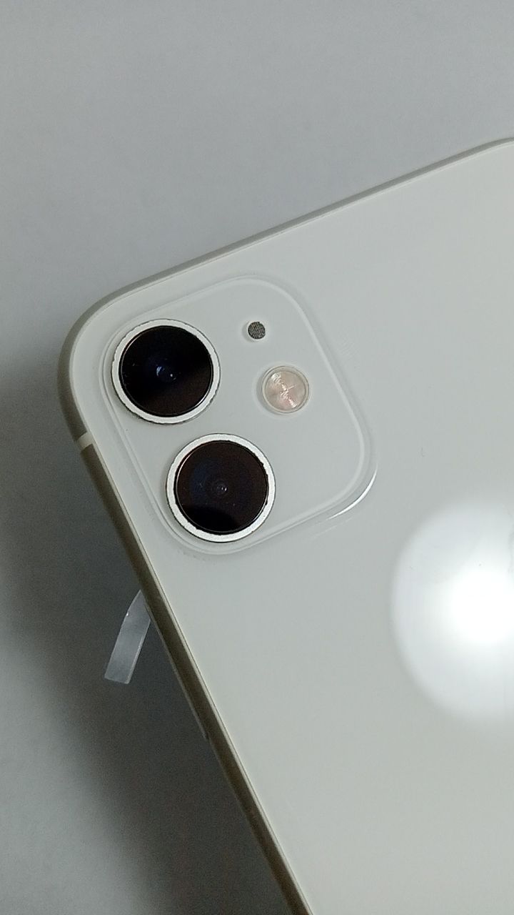 動作確認済！ iPhone11 A2221 64GB 本体 ホワイト SIMフリー 箱 