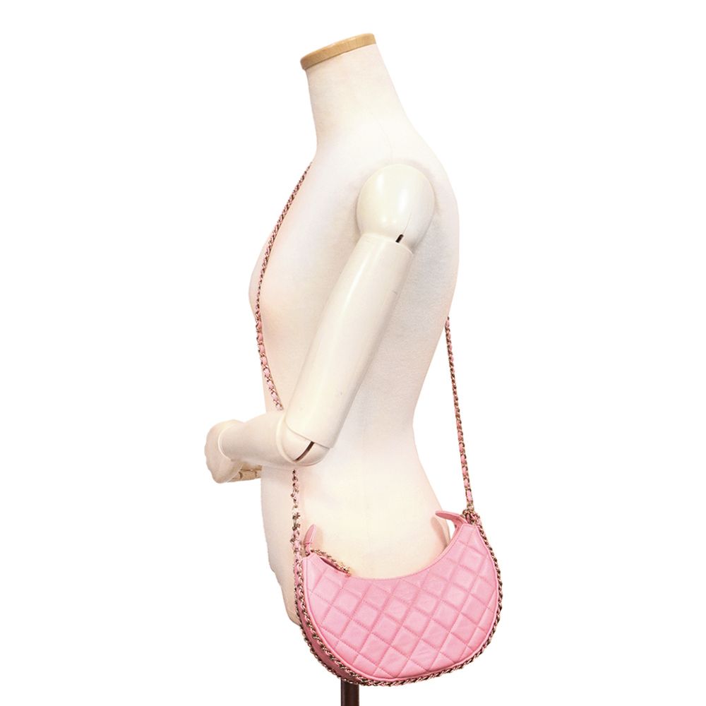 シャネル マトラッセ スモール ホーボー クロスボディ チェーン