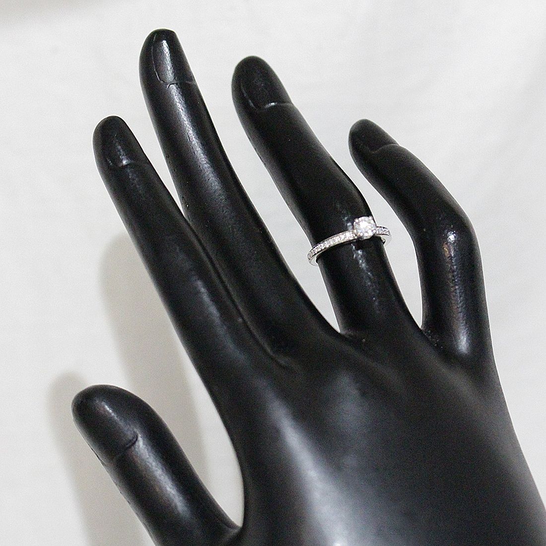 【美品】BVGALI Pt950 ダイヤ0.35ctローマアモール リング 9号 美品】BVGALI Pt950 ダイヤ0.35ctローマアモール リング 9号