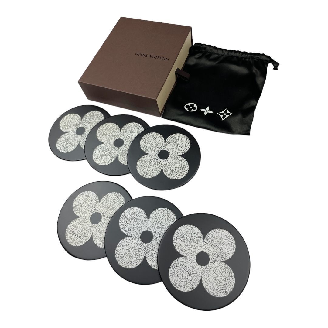 入手困難　新品　LOUIS VUITTON ルイヴィトン 漆と卵殻のコースター 入手困難 新品 LOUIS VUITTON ルイヴィトン 漆と卵殻の