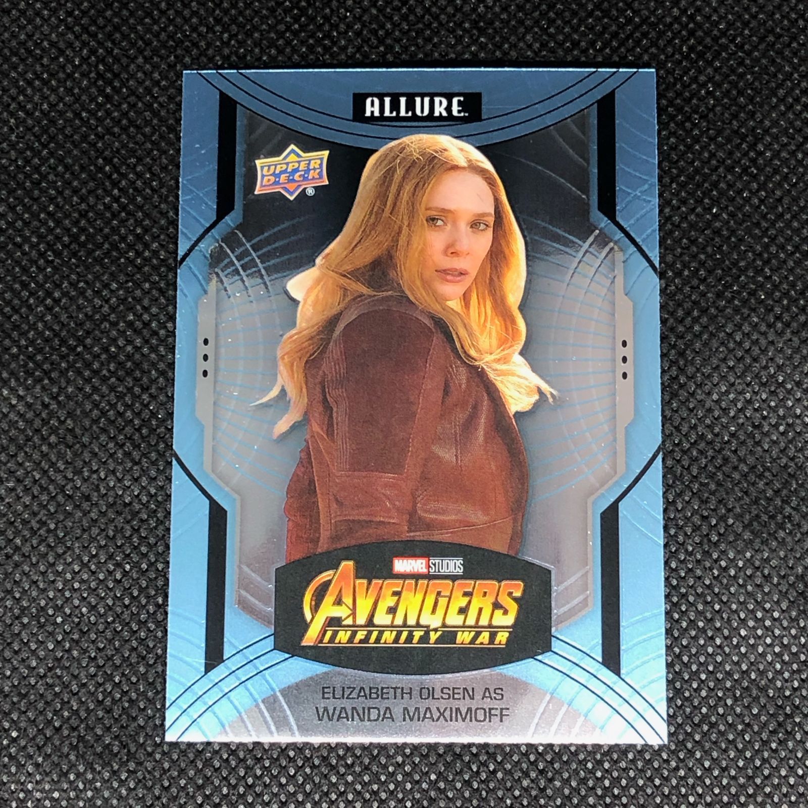 エリザベス・オルセン直筆サイン入り超大型写真Elizabeth Olsen⑥ セール中…エリザベス・オルセン直筆サイン入り超大型写真