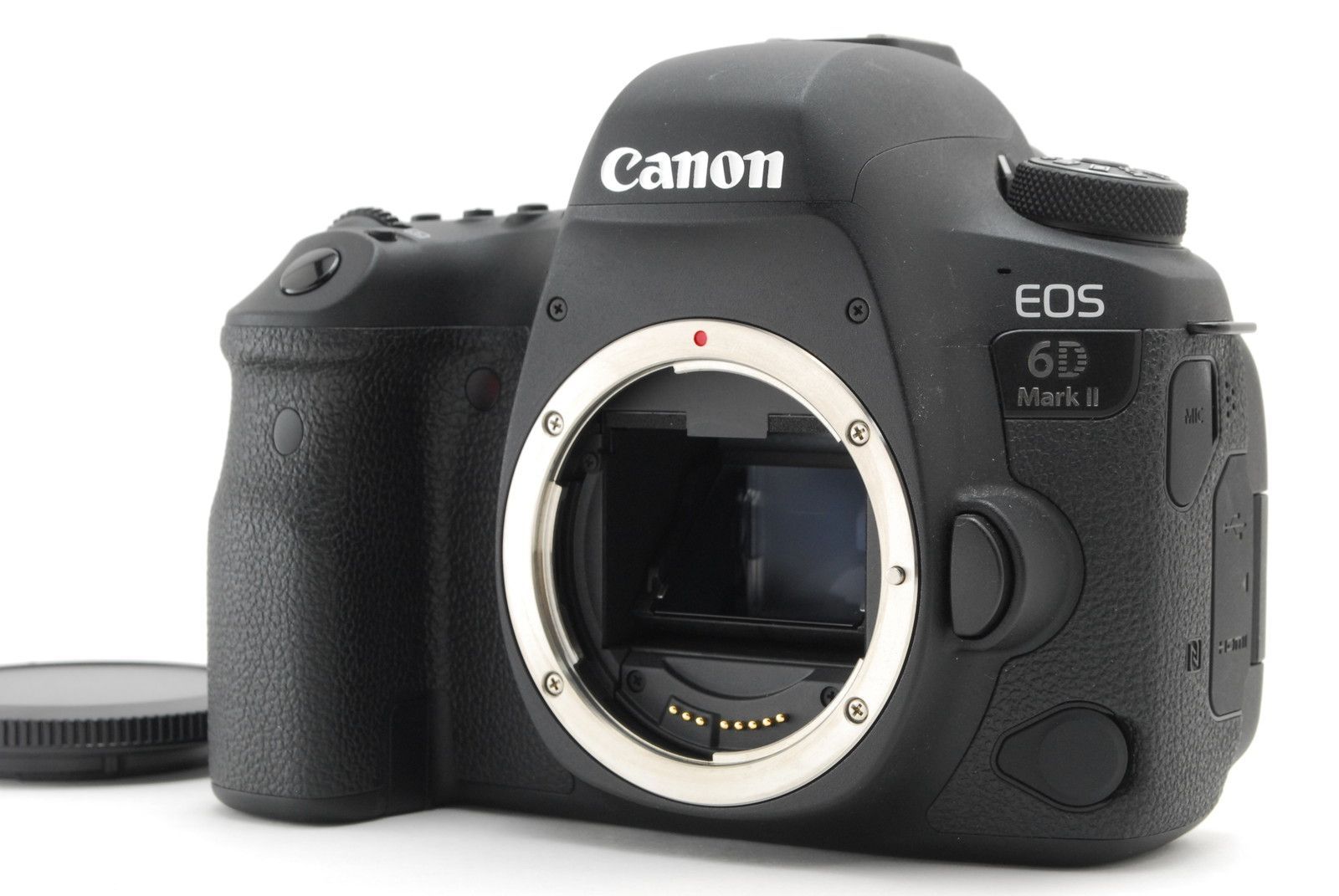 118322ショット CANON EOS 6 D Mark II ボディー 282003 並品