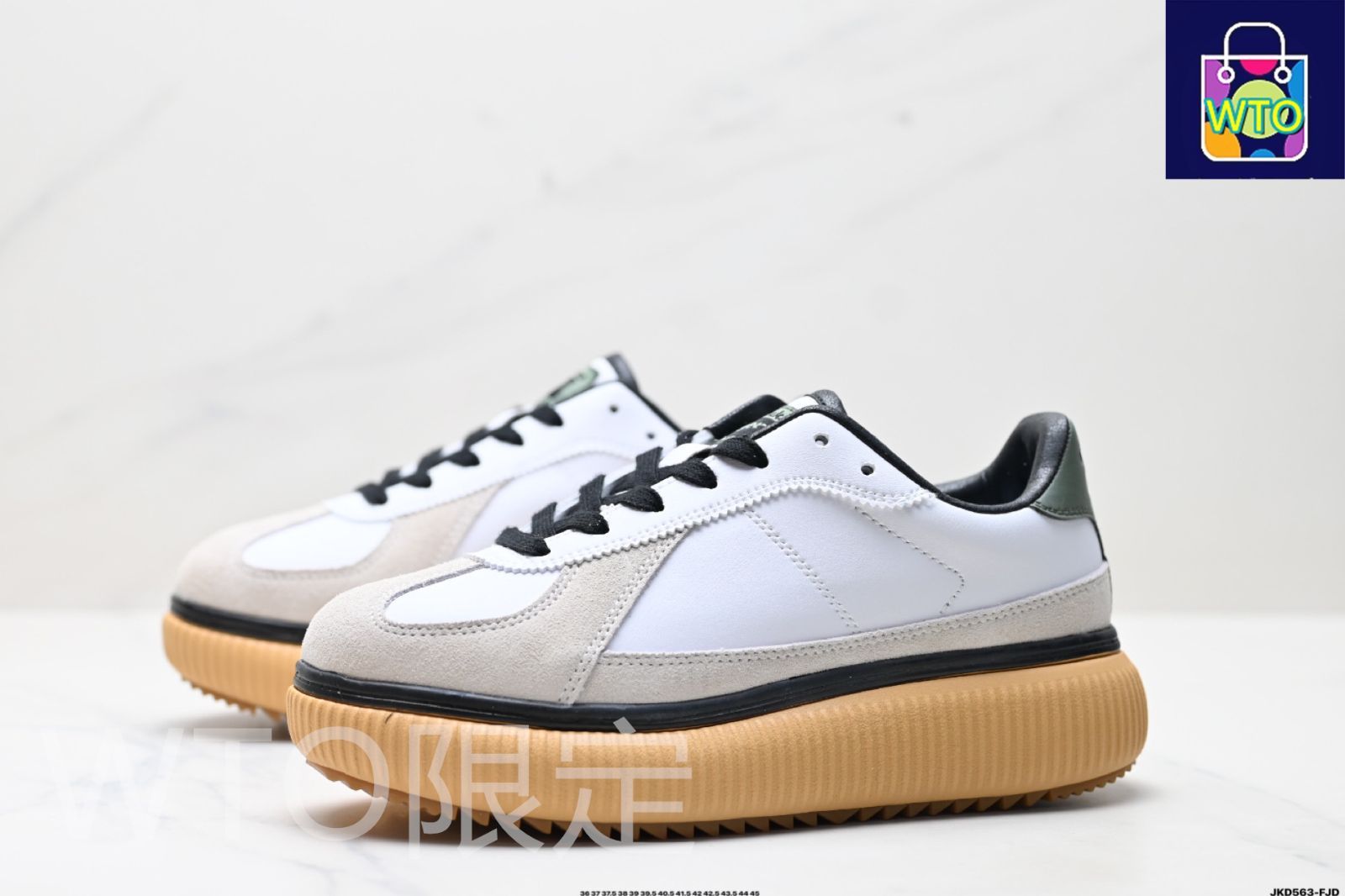 Onitsuka Tiger（オニツカタイガー）Delecity 厚底（チャンキー