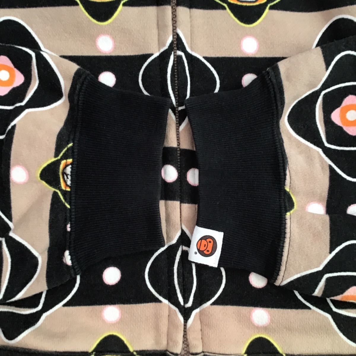 BAPE × kaws マイロモノグラム パーカー 000000003372 - メルカリ