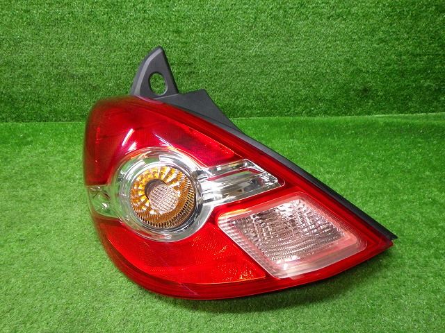 日産 C11 NC11 ティーダ 後期 左テールレンズ P7511 241106039