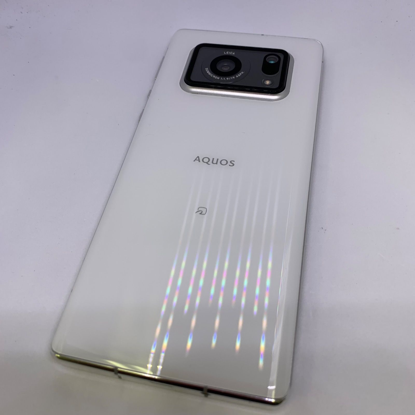 ☆【中古品】Softbank AQUOS R6 A101SH ホワイト （ランクD・七日間