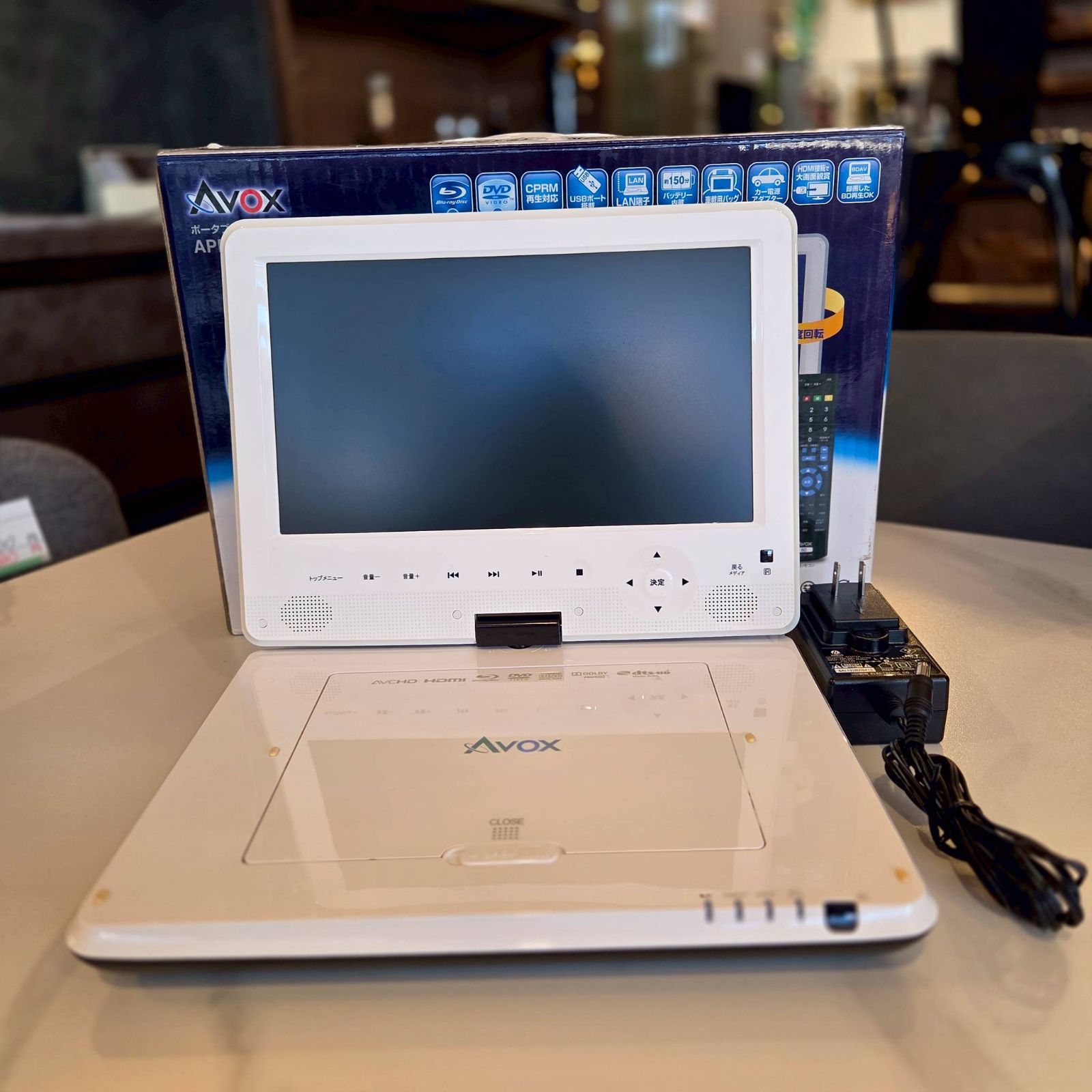 AVOX ポータブルブルーレイディスクプレーヤー APBD-1011HK AVOX ポータブルブルーレイディスクプレーヤー APBD-1011HK