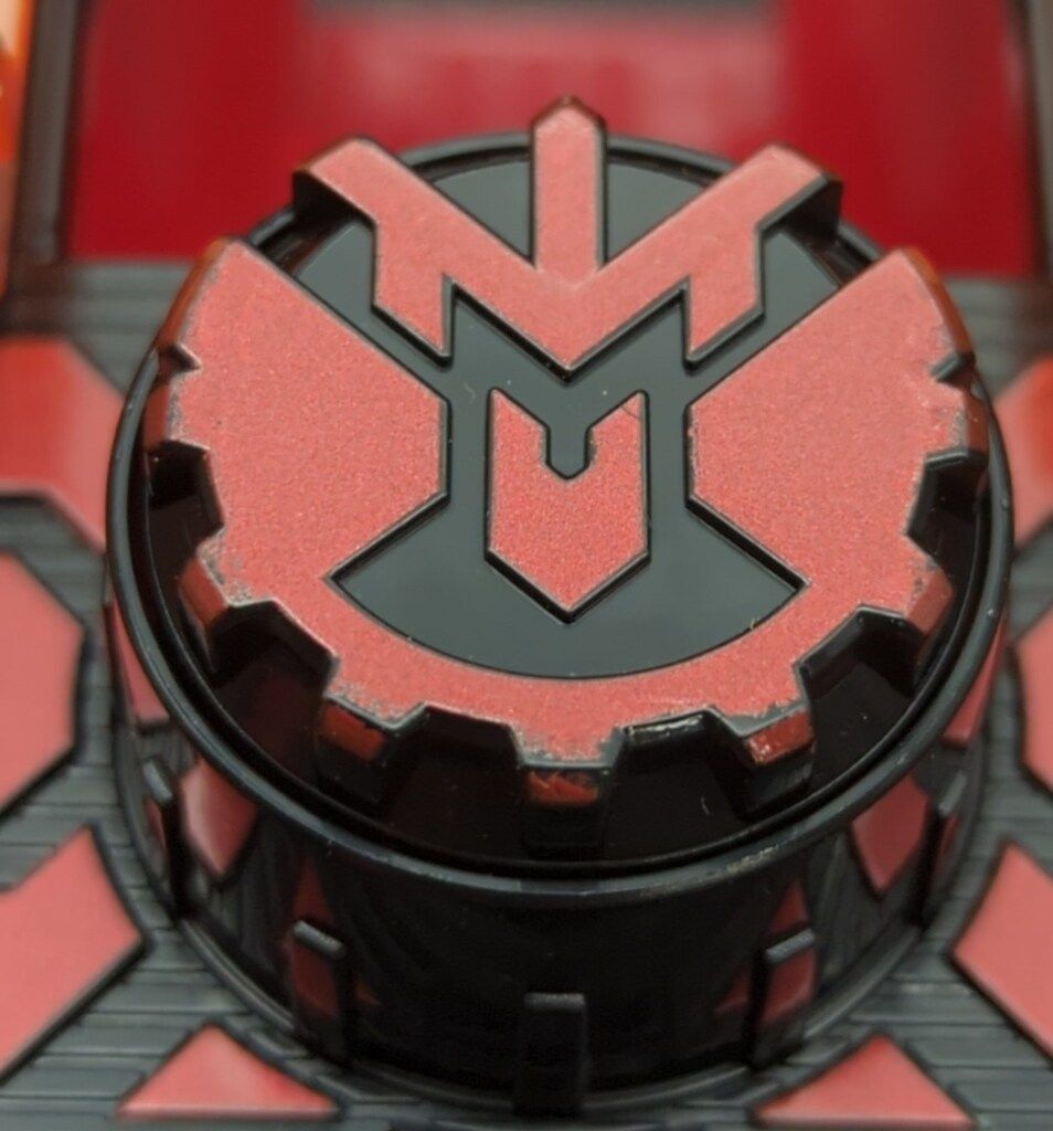 バンダイ 仮面ライダービルド 変身龍拳DXクローズマグマナックル