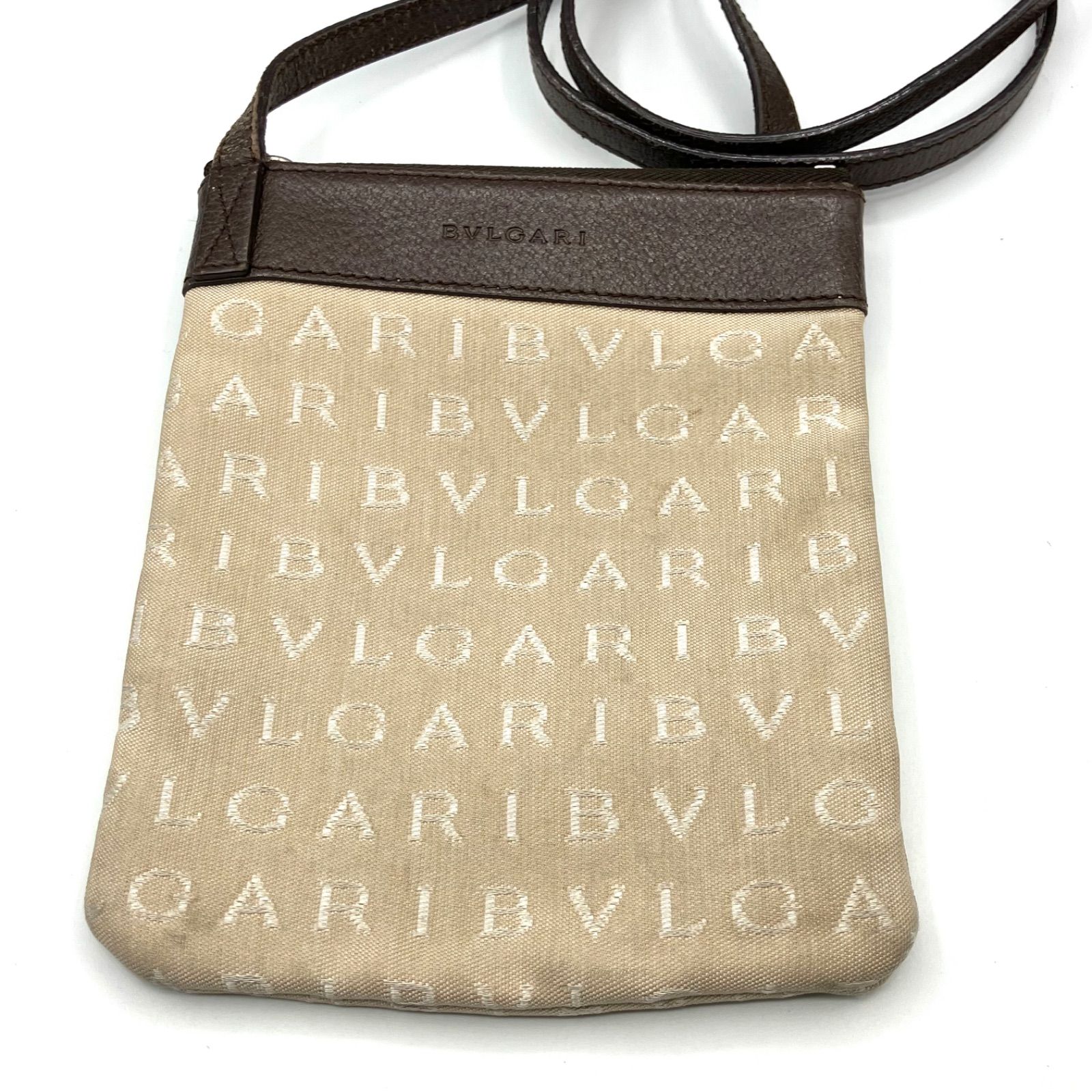 【レア美品 】 BVLGARI ロゴマニア　ワンショルダー ロゴ 刺繍　レザー BVLGARI ブルガリ ワンショルダーバッグ ロゴマニア キャンバス