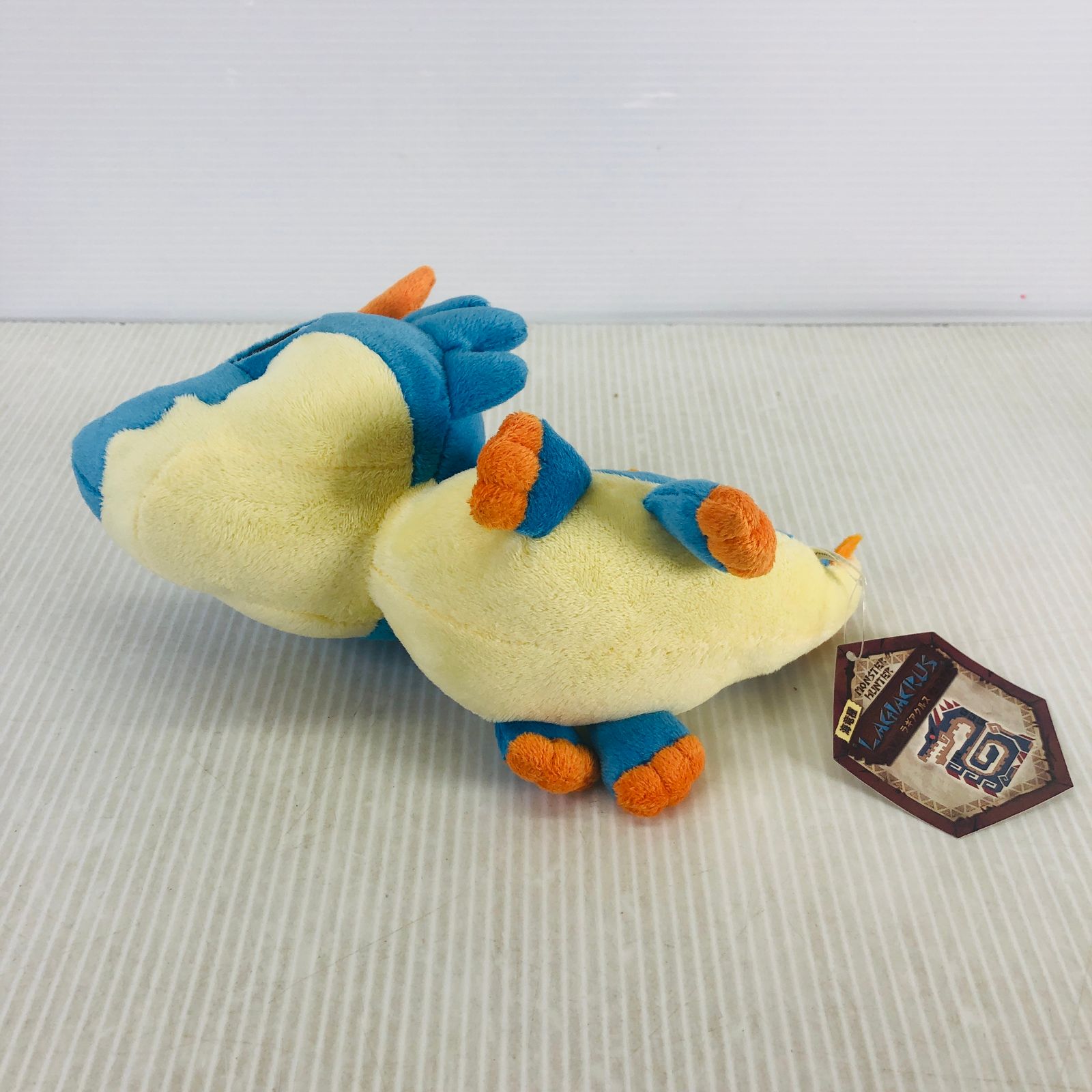 モンスターハンター　ラギアクルスぬいぐるみ　LAGIACRUS　正規品 Amazon.co.jp: モンスターハンター モンスターぬいぐるみ