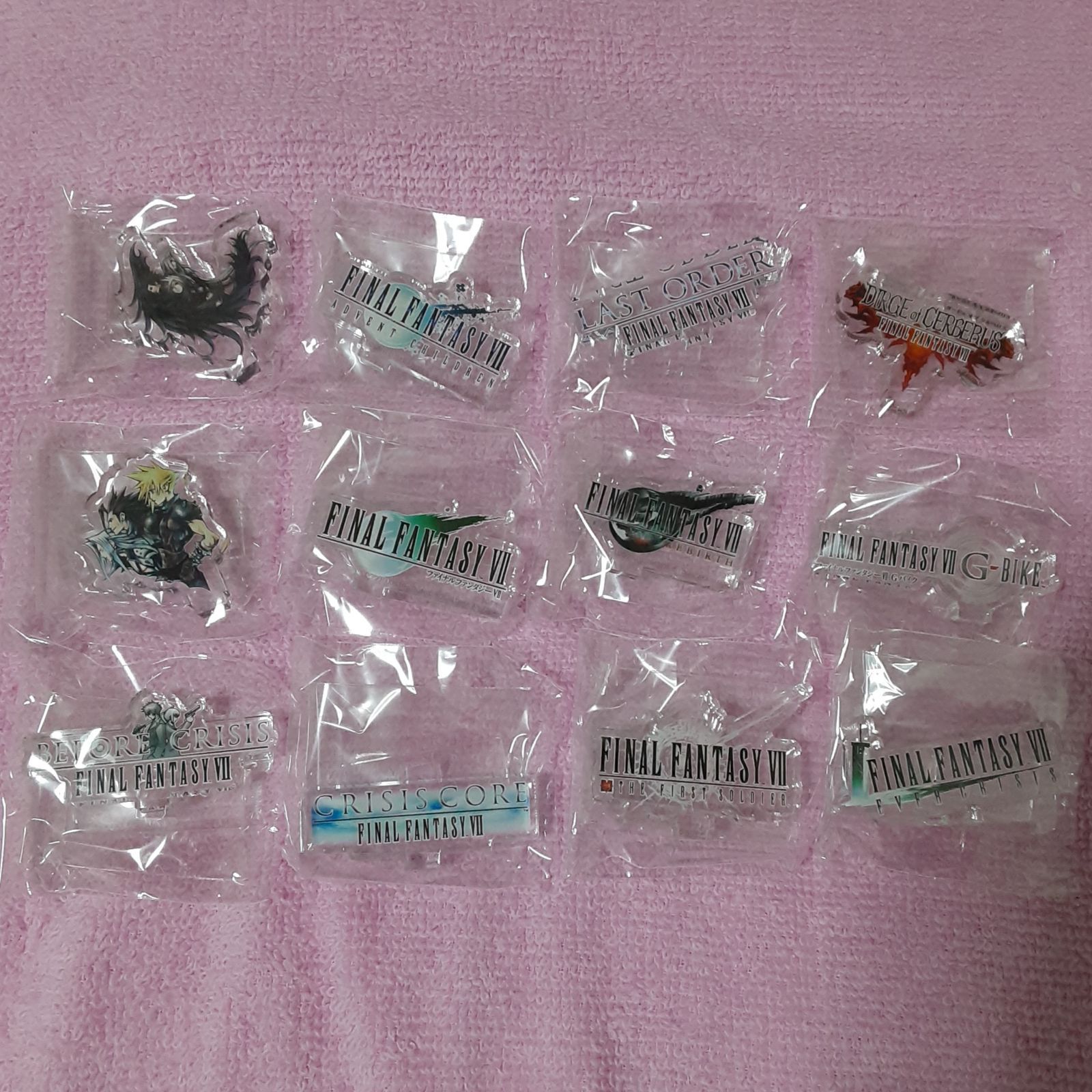 ファイナルファンタジーⅦ　7 ロゴアクリルスタンドコレクション 未開封の12種類セット　フルコンプ