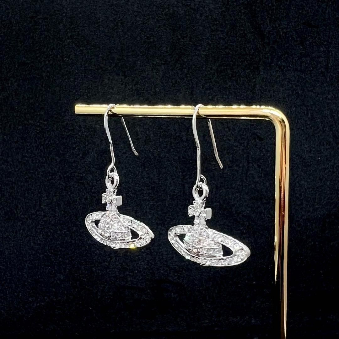極美品✨ヴィヴィアンウエストウッド シルバー ピアス オーブ ラインストーン Vivienne Westwood ヴィヴィアンウエストウッド ピアス