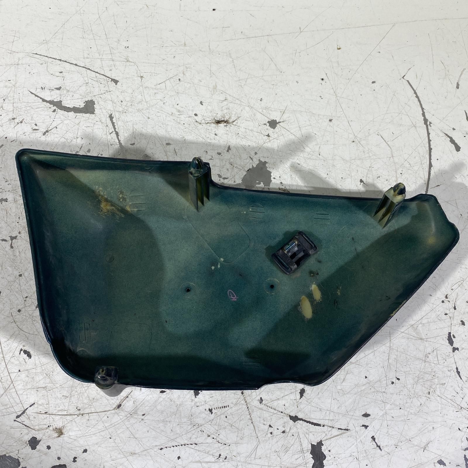 HONDA CD125T サイドカバー 右 ホンダ □【HONDA CD125T】純正サイド