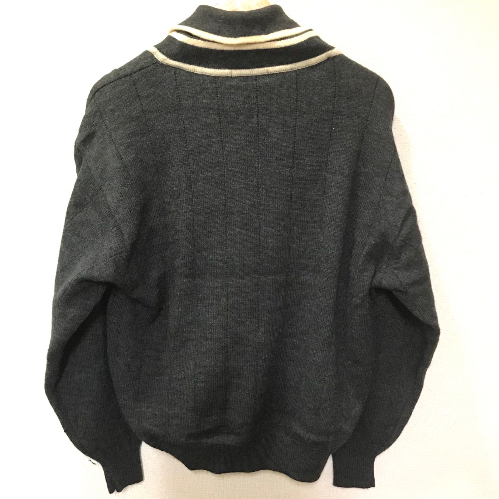 w^)b RIVER COURSE リバーコース Vネックセーター 取り外し可能