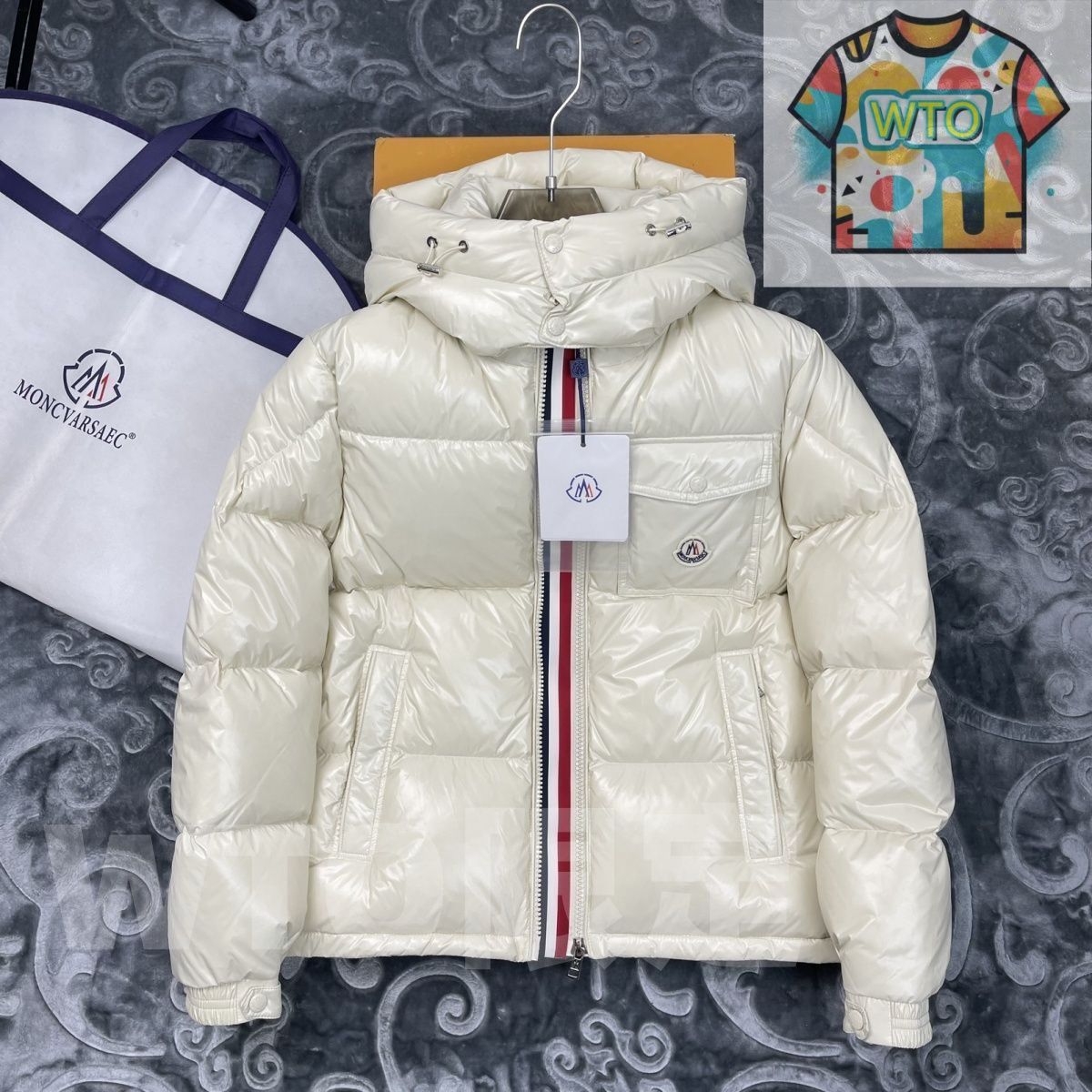 MONCLER　モンクレール　ダウン MONCLER モンクレール ダウンジャケット｜本日限定特価｜新品未