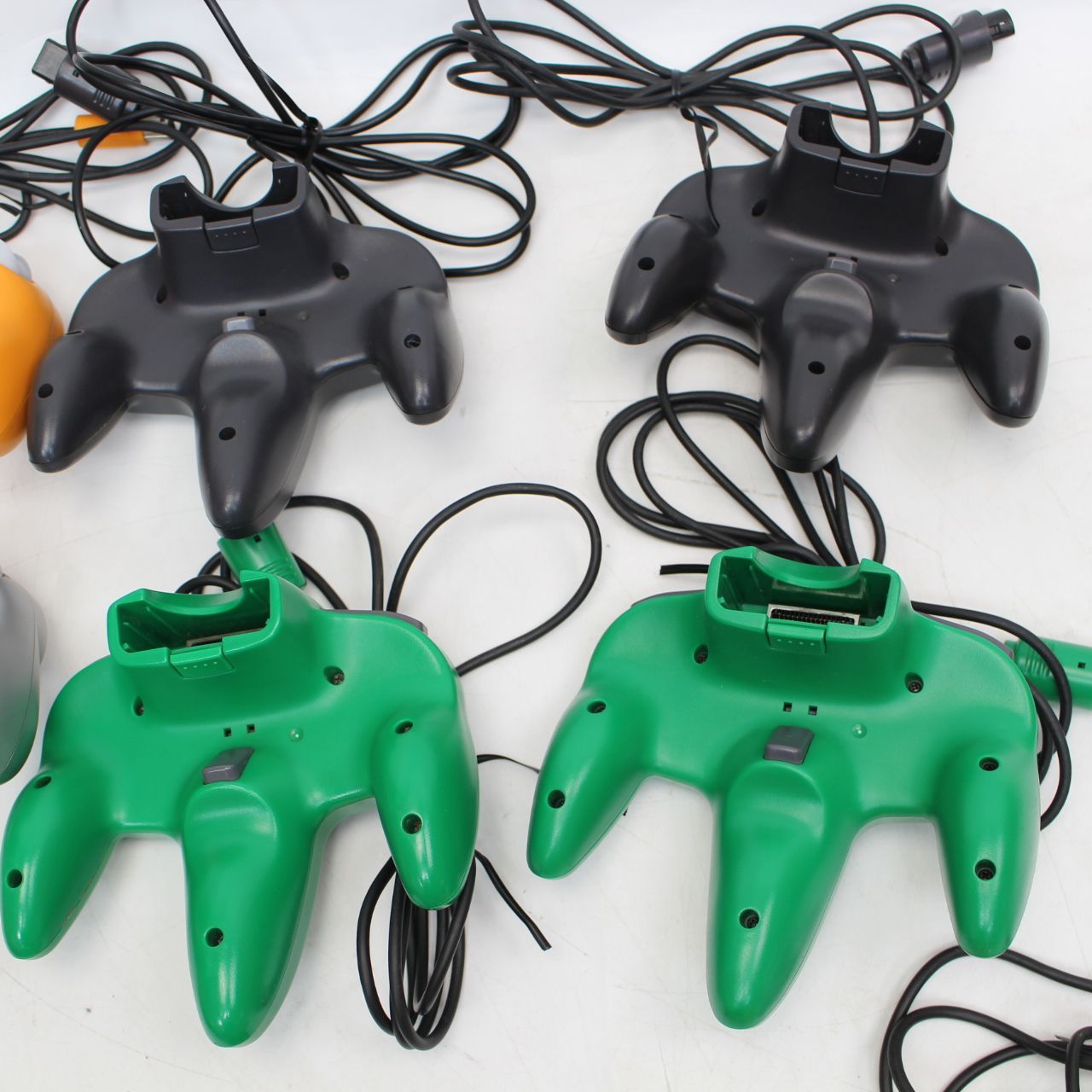 202)ゲームキューブ 64 コントローラー 13個まとめ - メルカリ