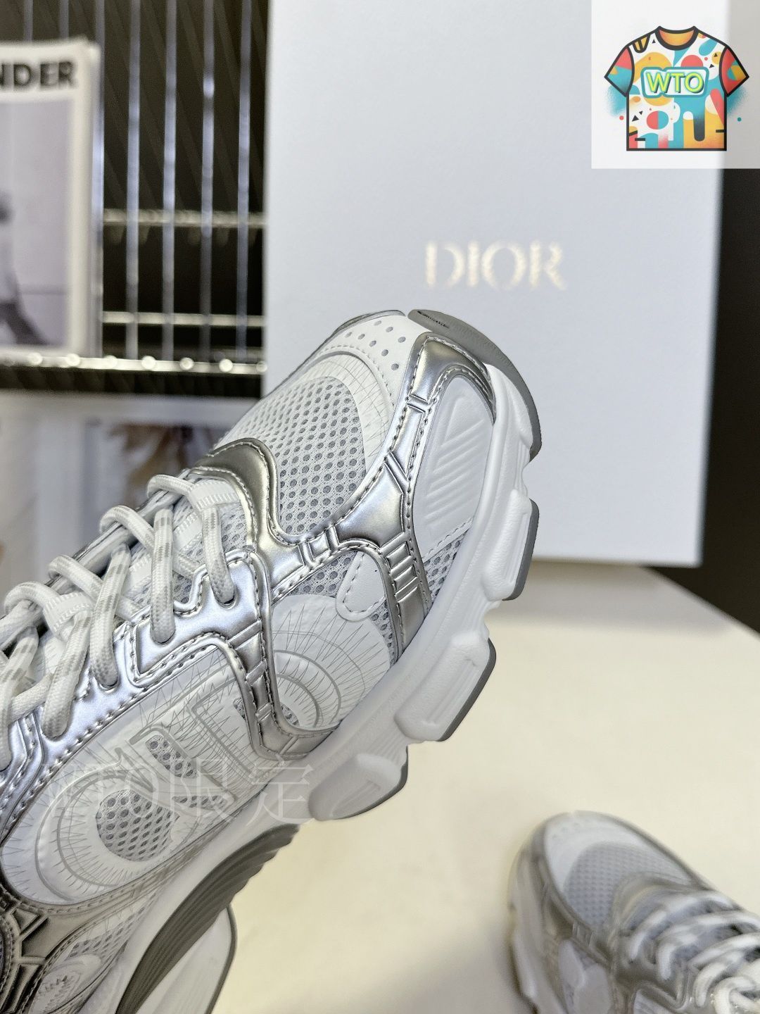 Dior ディオール Chrono シリーズ スニーカー06-HE09 - メルカリ Dior ディオール Chrono シリーズ スニーカー06-HE09 - メルカリ