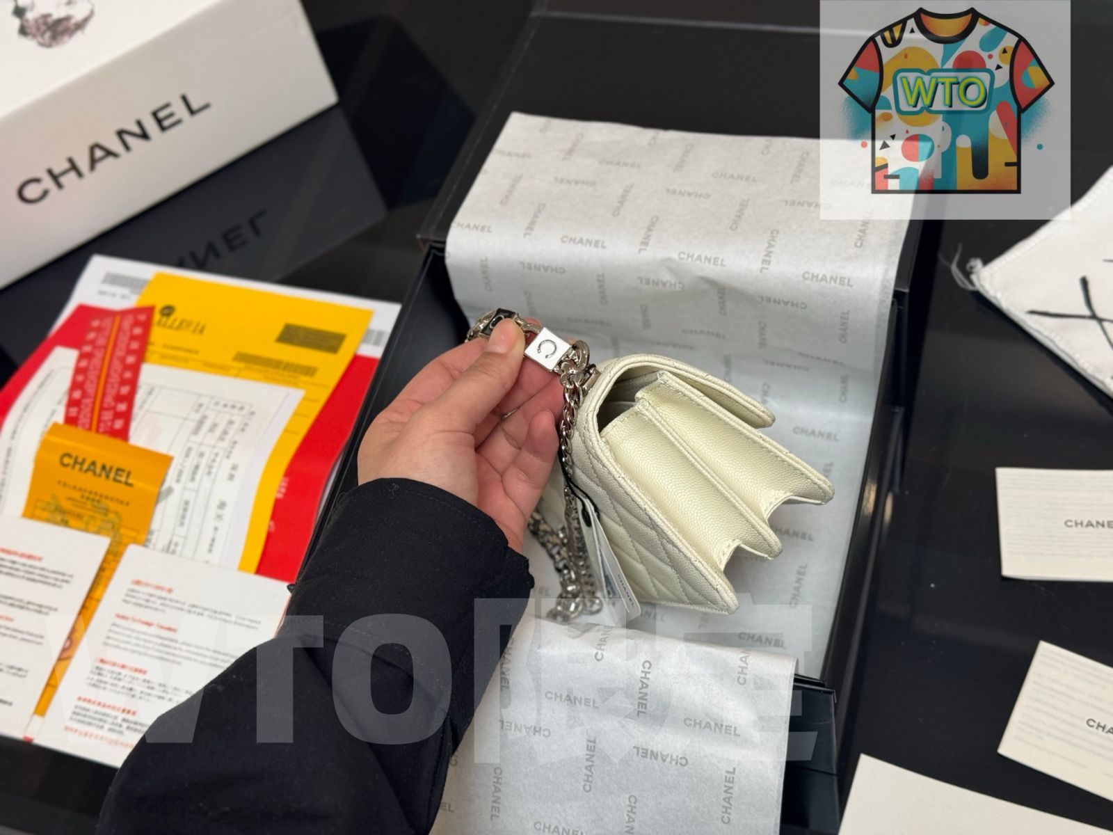 今日WTO】Chanel エナメル ハンドル コインポーチ-WTO輸入2-JG59