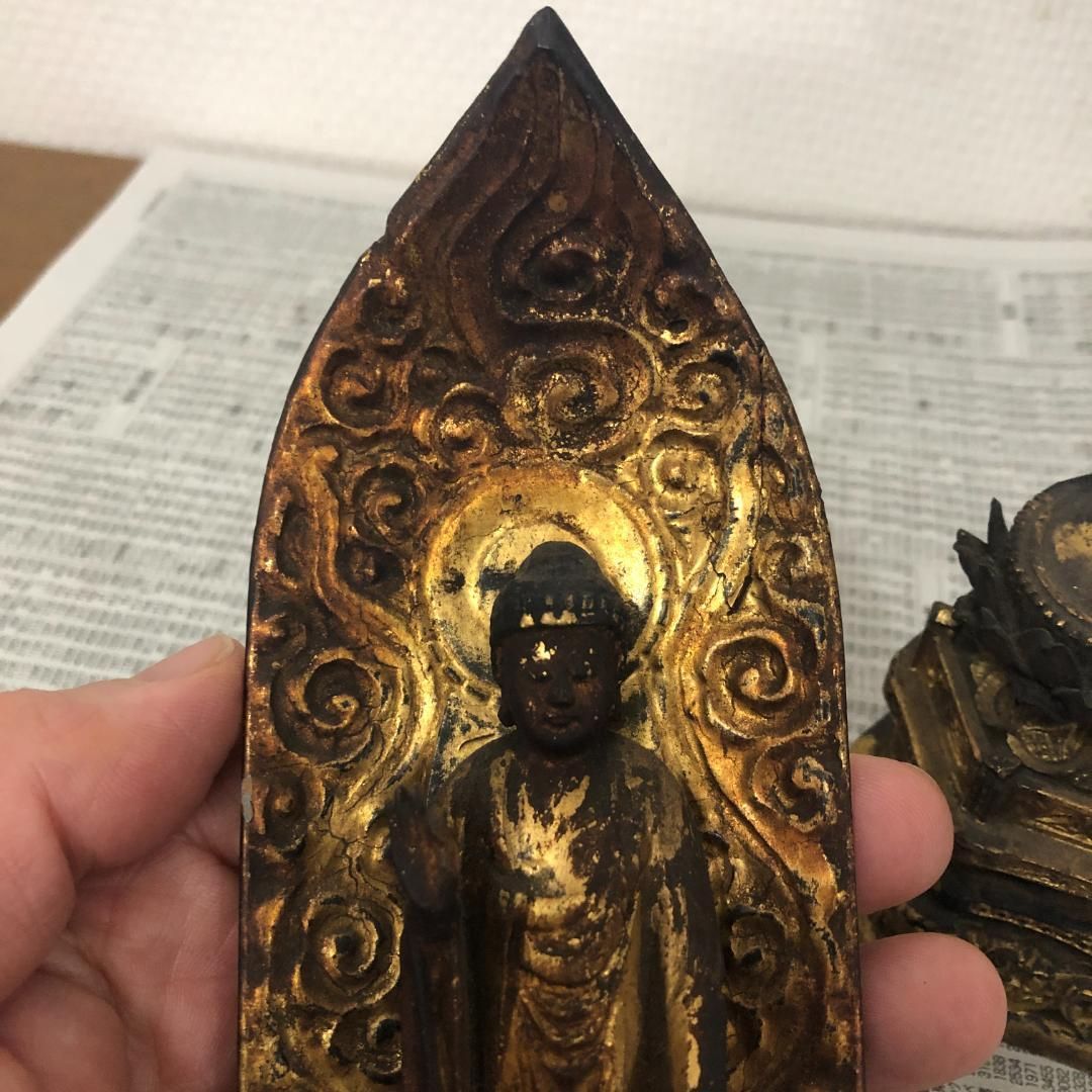 阿弥陀如来像 木像 高さ22.5cm 重さ78g 時代物　＃739 阿弥陀如来像 木像 高さ22.5cm 重さ78g 時代物 ＃739 - メルカリ