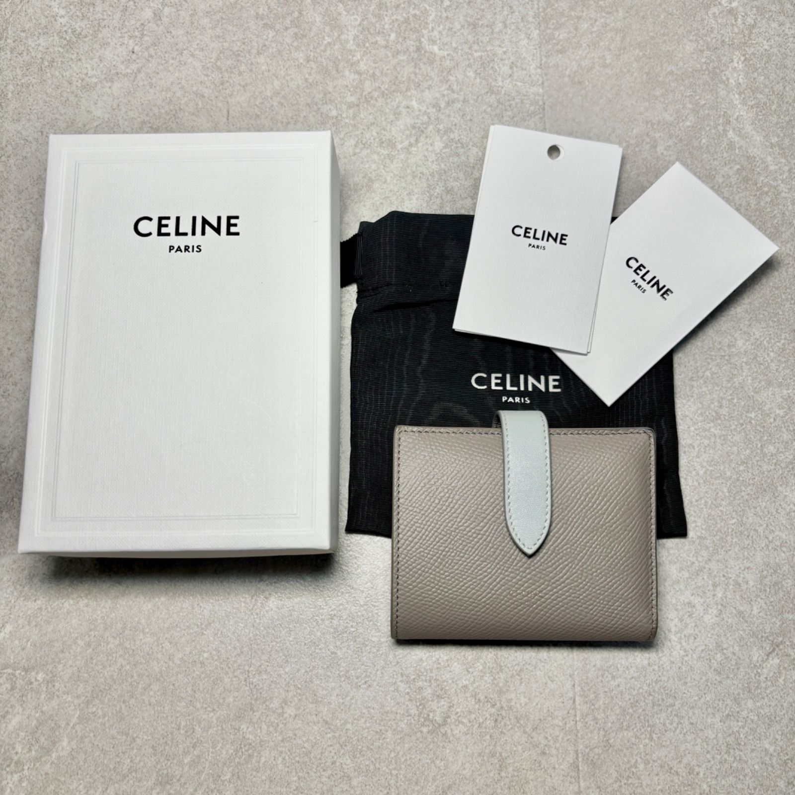 CELINE セリーヌ スモールストラップ コンパクトウォレット ペブルミネラル レザー - メルカリ