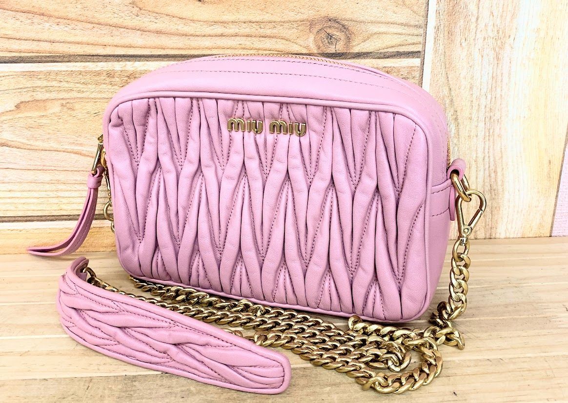 Miu Miu ミュウ ミュウ マテラッセ ショルダーバッグ チェーン