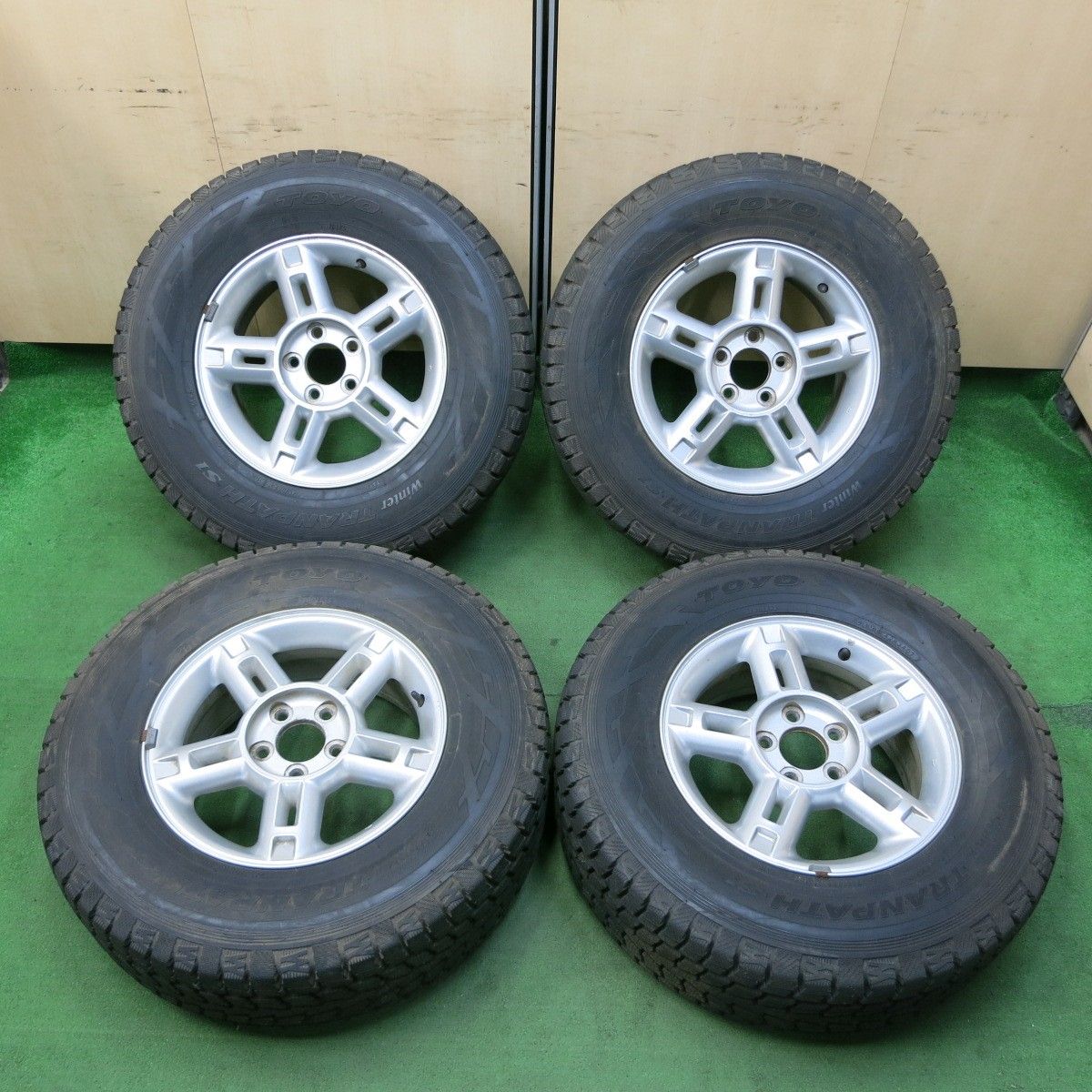 ブリヂストン VRX2 235/45R18 2021年製