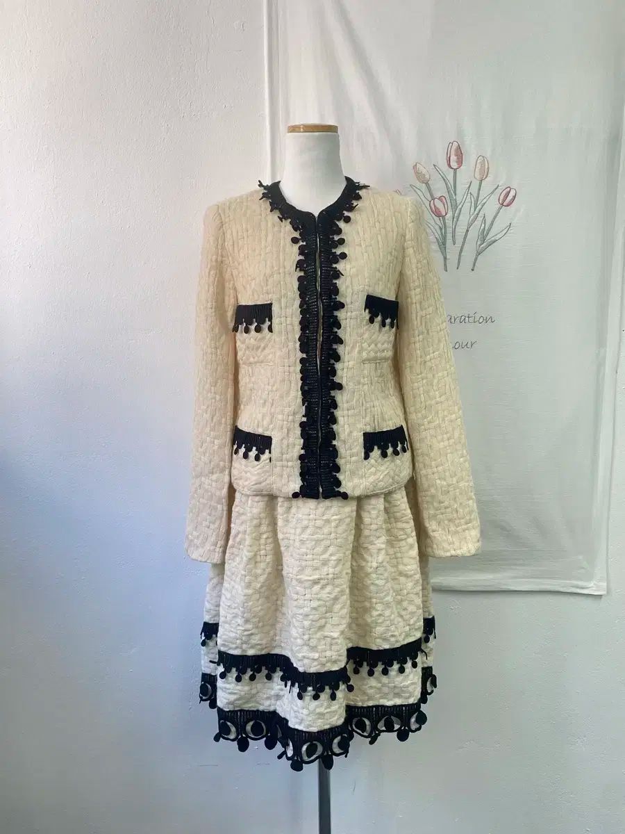 アナスイ アイボリー