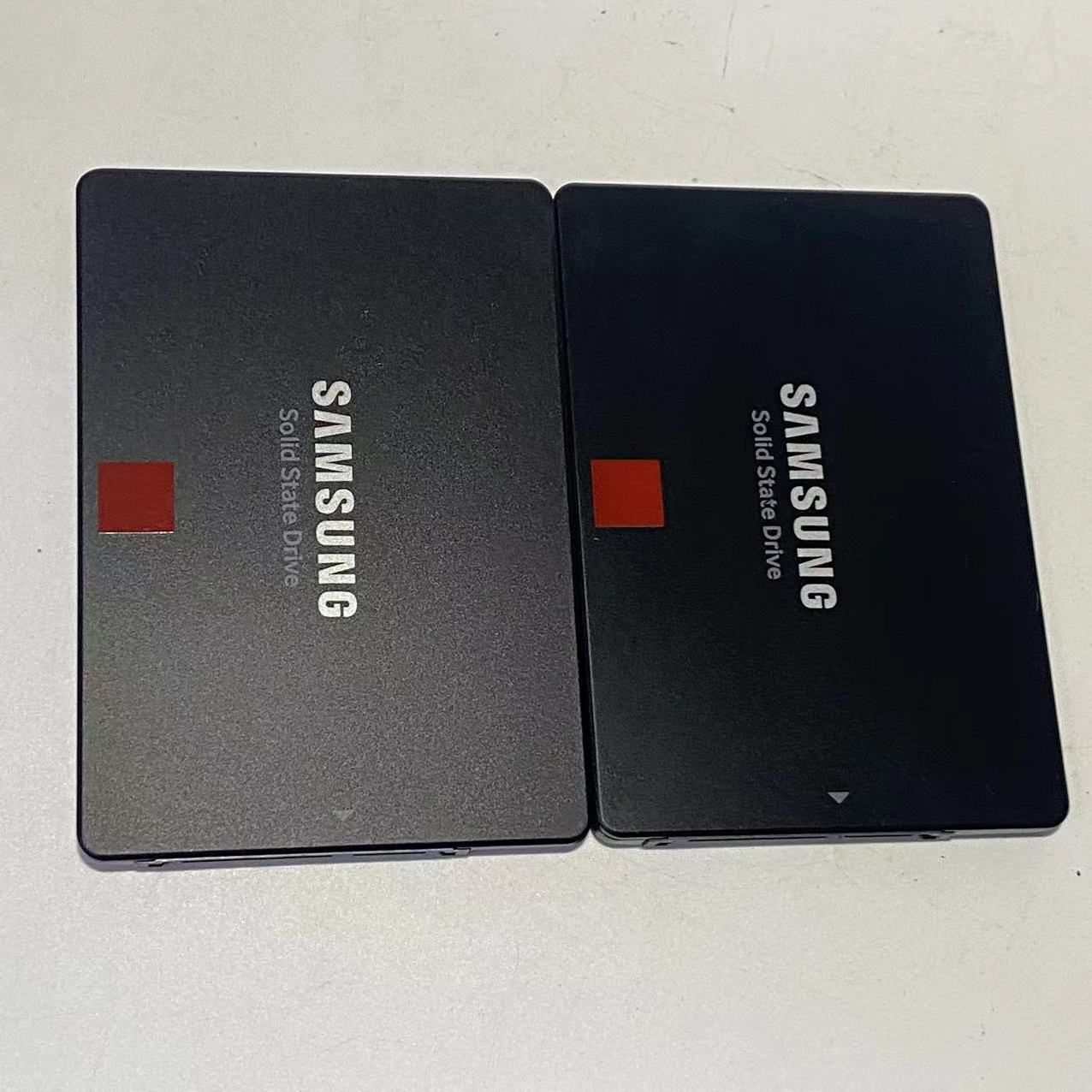 ミルク色のトイプードルちゃん毛糸のお帽子&ストールおめかしstyle