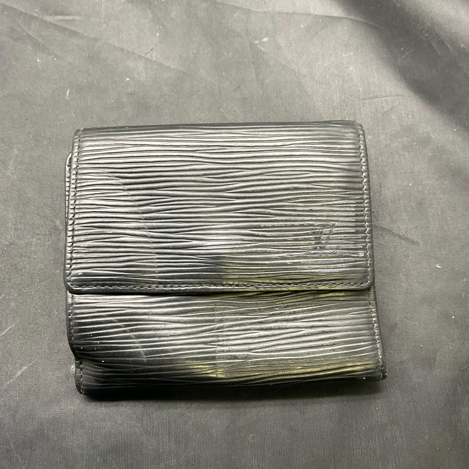 ルイヴィトン エピポルトモネビエカルトクレディ 財布 B25023014