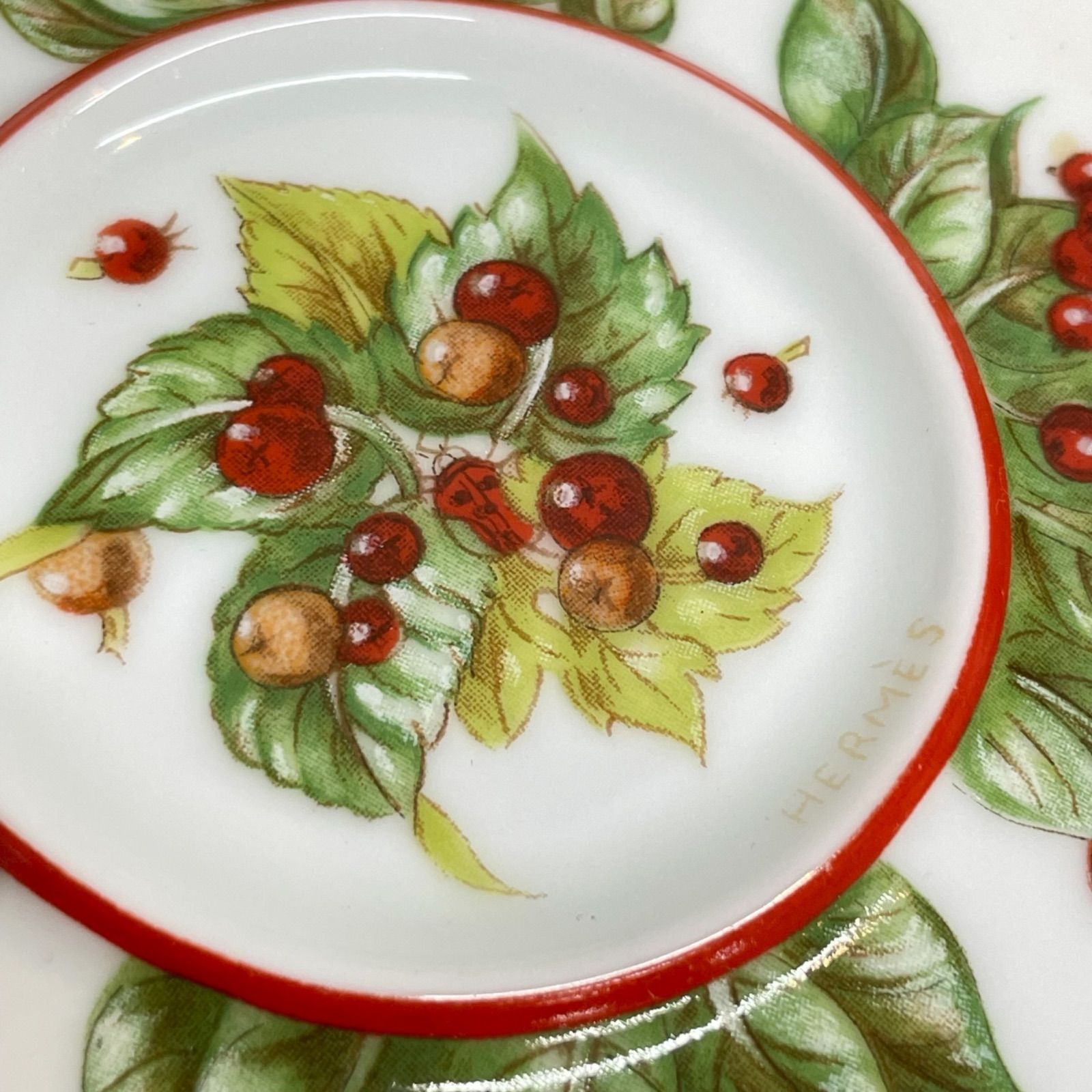 美品/ エルメス　ピタゴラスの庭　プレート　２枚セット HERMES (エルメス) ピタゴラスの庭 プレート｜トレファクONLINE