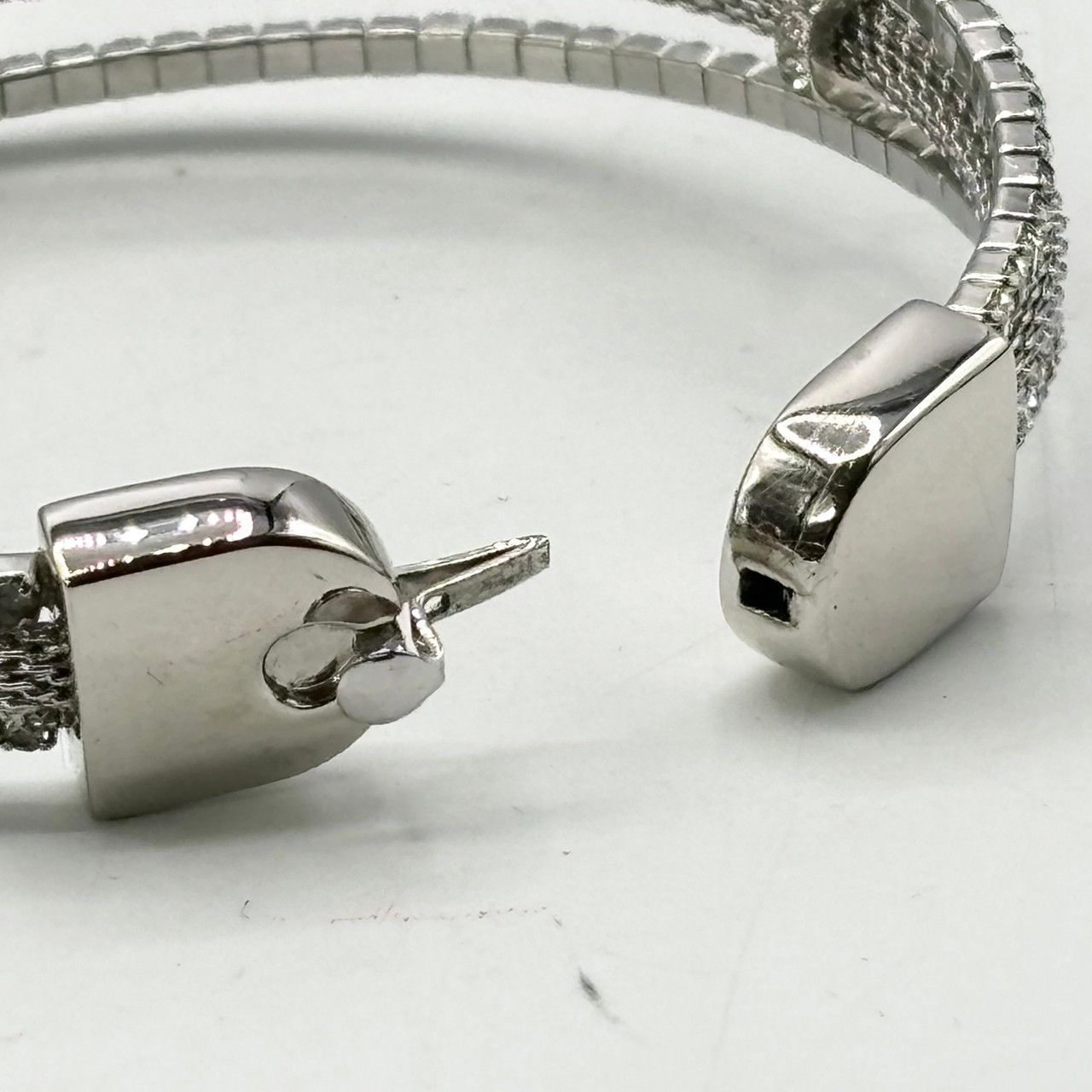 SWAROVSKI スワロフスキー 『Gate バングル』 5271707 ライン