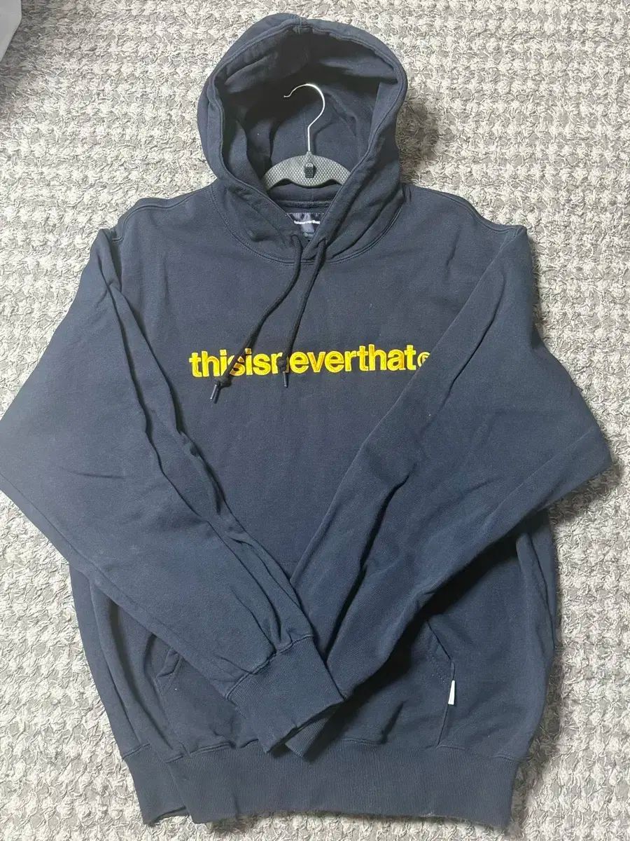 thisisneverthat(ディスイズネバーザット ネバザ) フード付きTシャツ ネイビー XL