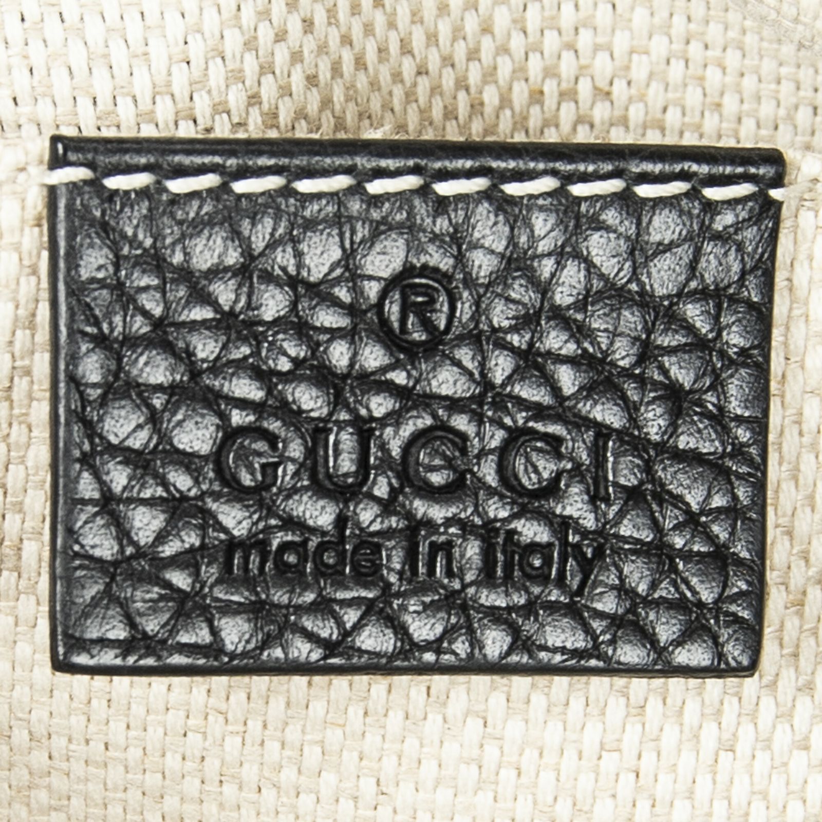 グッチ黒グレインカーフスキンレザーA