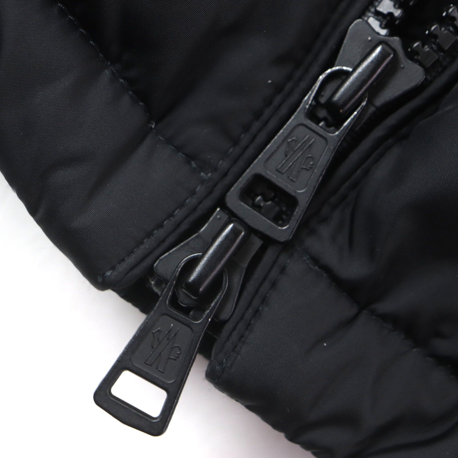 美品▼MONCLER モンクレール 19-20AW LAVEDA ラヴェダ フード・ラバーワッペン付き WZIPUP ダウンジャケット ブラック 1 正規品 メンズ